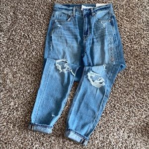 Mom jeans from American eagle